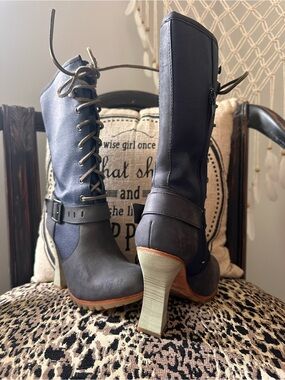 CAT Boutique Collection Women's Lace-Up High Heel Mid-Calf Boots - Navy Sz 6